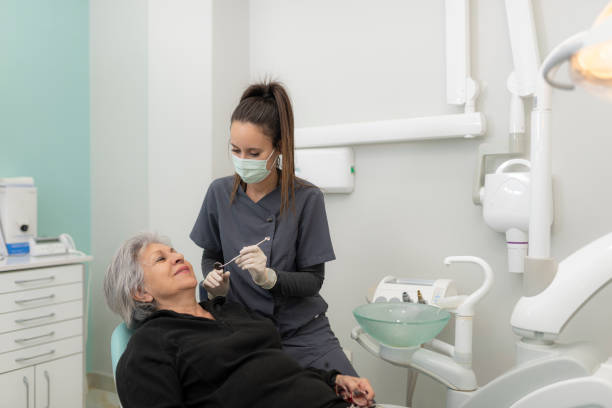 Best Emergency Tooth Extraction  in Lacoochee, FL